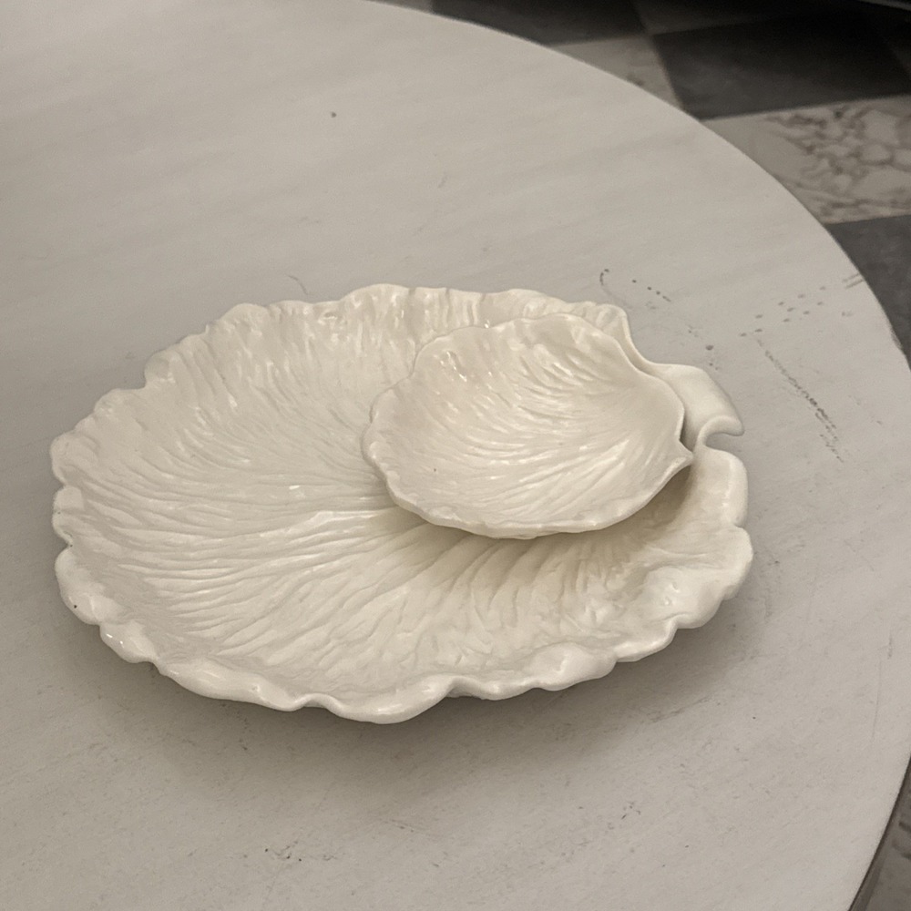 MCM Whittier Pottery Cabbage Leaf 2 tier Chip and Dip Bowl. 13" NICE